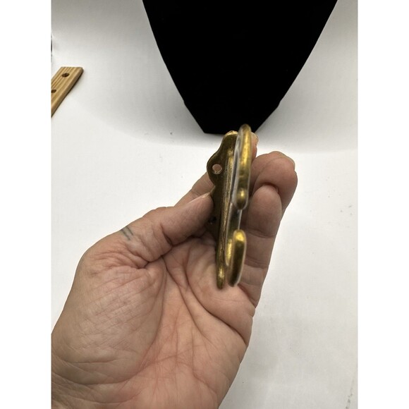 Vintage Brass India Elephant Double Hook Wall Hooks Coats Trunk UP 3.5 x 3.5 in - Picture 5 of 8